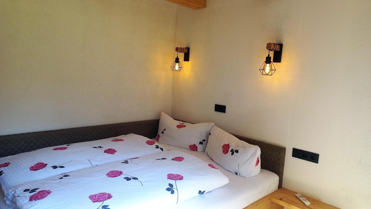 Sennhof Lechtal Bach (Tyrol)