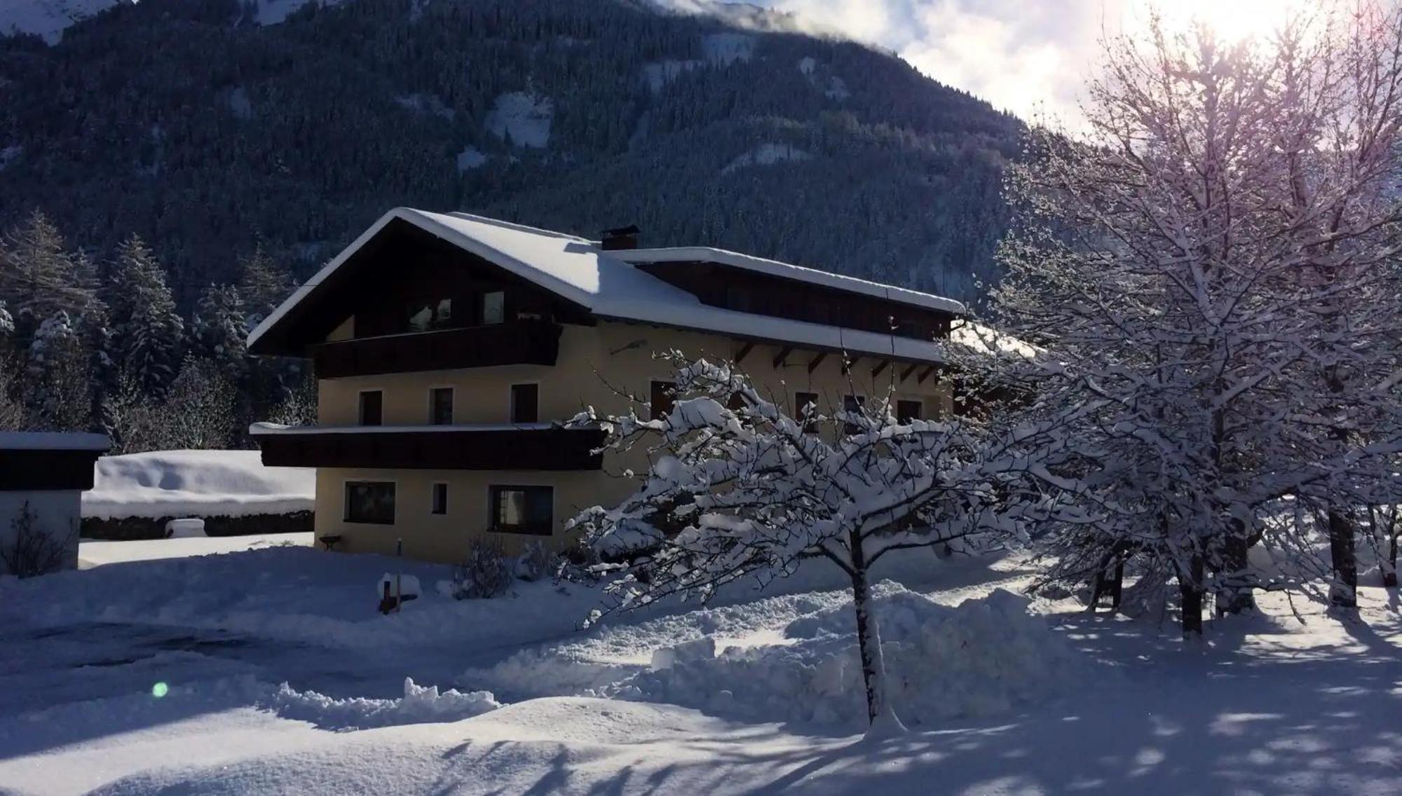 Sennhof Lechtal Bach (Tyrol)